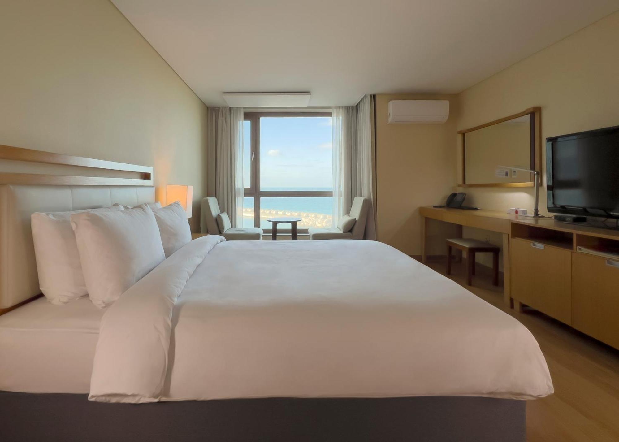 Standard Double Room Ocean View